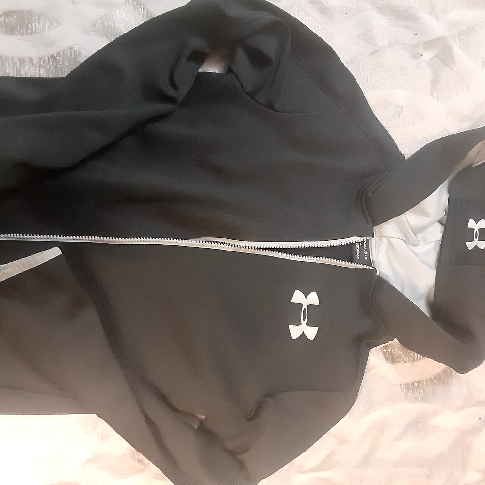 Under armor hoody zip up